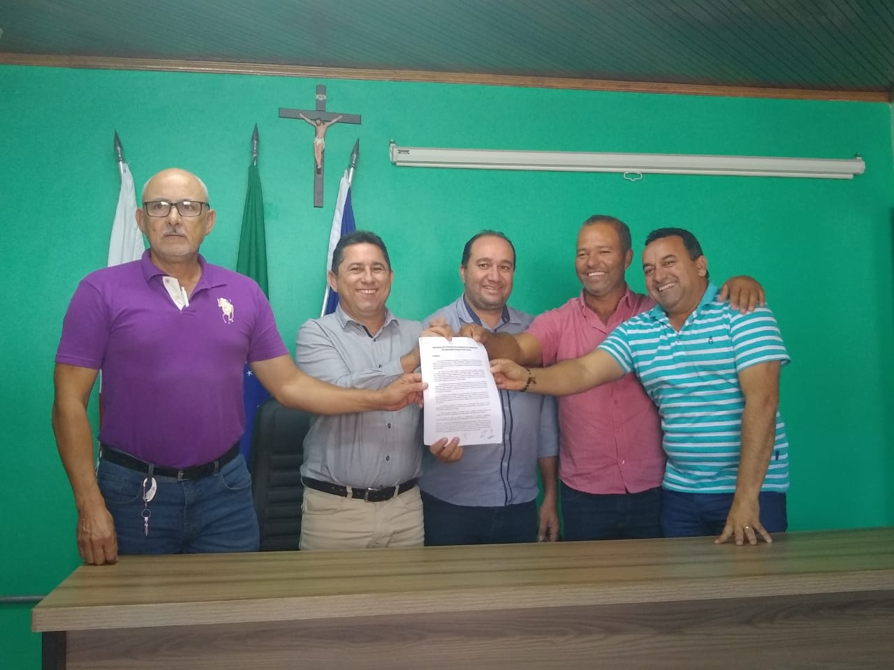  Câmara de Santana do Riacho sedia reunião regional sobre políticas de resíduos sólidos.